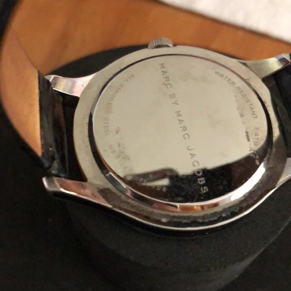Marc Jacobs Women’s Watch - Picture 9 of 10